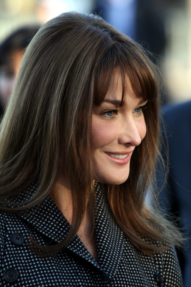 Carla Bruni 90s: From Supermodel To First Lady