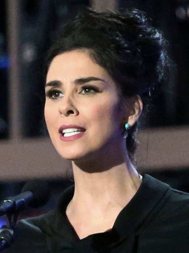Sarah Silverman 90s: From Stand-Up Comedy To Stardom